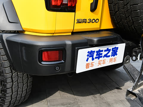 2022�� 2.0T �߾��޶���