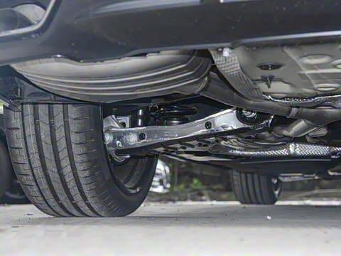 2025�� 200���������� 40 TFSI ����������