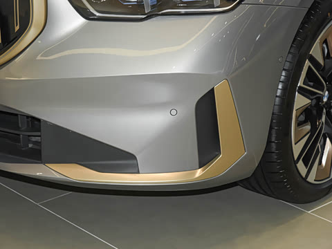 2025�� 530Li ������ ������װ