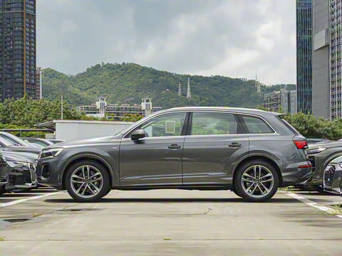 2025�� 45 TFSI quattro S line�˶���