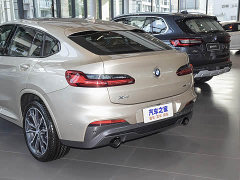 2021�� �Ŀ� xDrive 25i M�˶���ҹ��װ