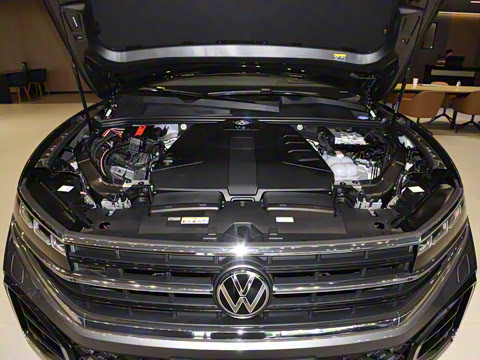 2025�� 2.0TSI ��Ӱ��