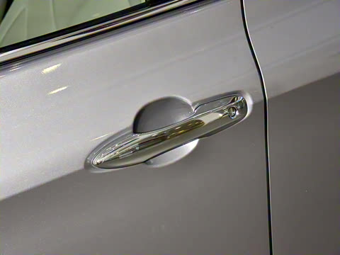 2023�� 2.0L XLE������