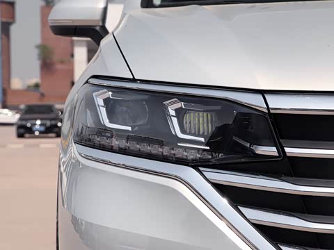 2020�� 330TSI ������