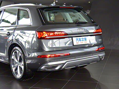 2022�� 55 TFSI quattro S line�˶���