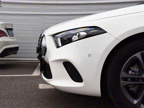 2019�� A 200 ������