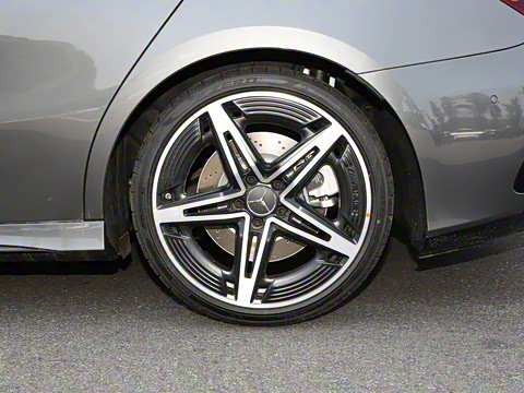 2025�� �Ŀ� AMG A 35 L 4MATIC