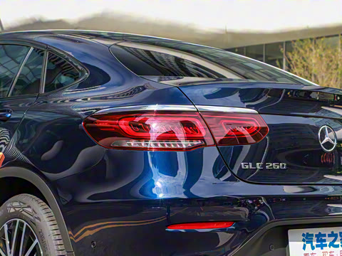 2023�� GLC 260 4MATIC ����SUV