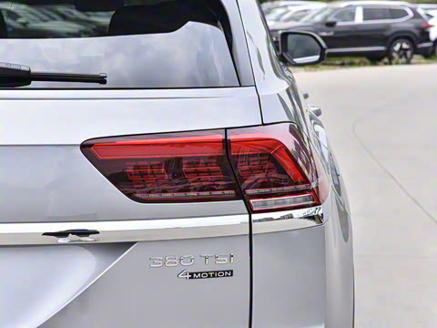 2022�� ;��X 380TSI ����������