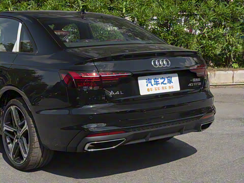 2025�� 200���������� 40 TFSI ����������