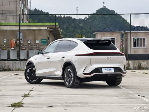 2023款 90kWh Elite后驱版
