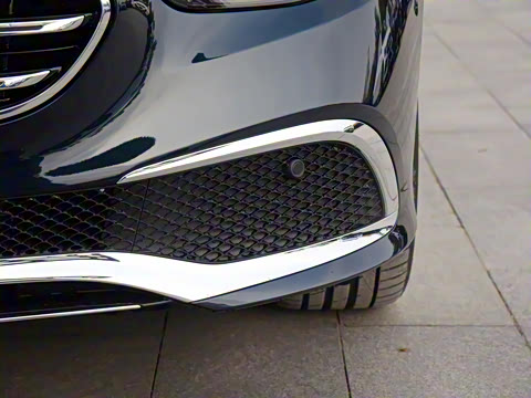 2022�� E 300 L ʱ����