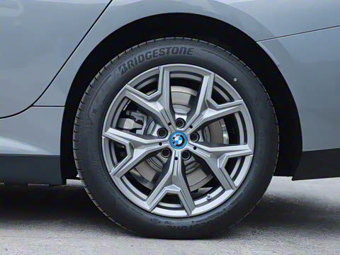 2022�� eDrive 35 L