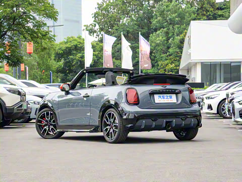 2025�� JOHN COOPER WORKS CABRIO