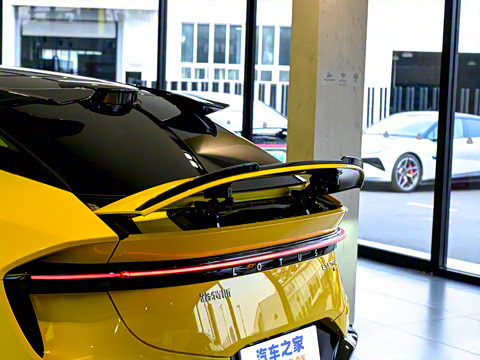 2025�� 900 ������