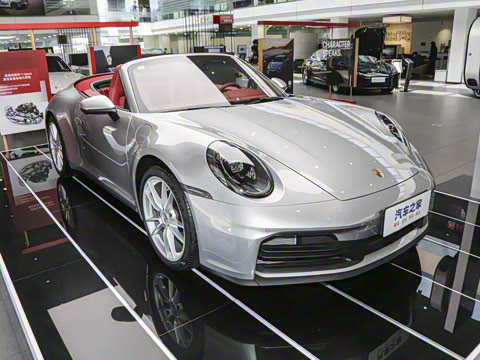 2025�� Carrera Cabriolet 3.0T