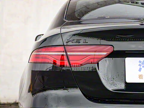 2025�� 2.0T 250PS R-DYNAMIC 90�����ذ�