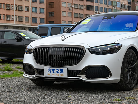 2025�� �Ŀ� S 680 4MATIC ��ҹ��