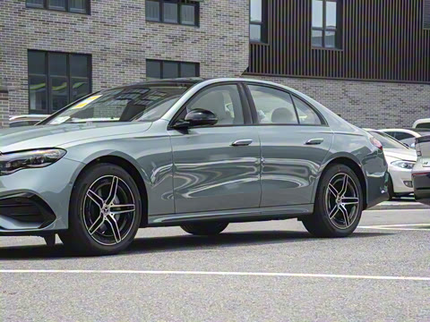 2025�� �Ŀ� E 300 ʱ�����˶���