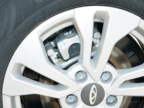 2025�� 1.5L �ֶ�׿Խ��