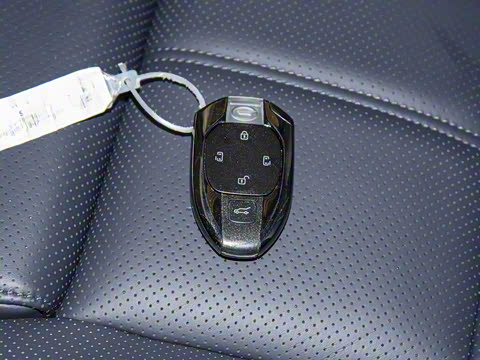 2025�� Ǭ��ϵ�� Ultra ͷ�Ȳ�