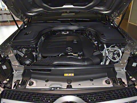 2020�� GLC 260 L 4MATIC ������