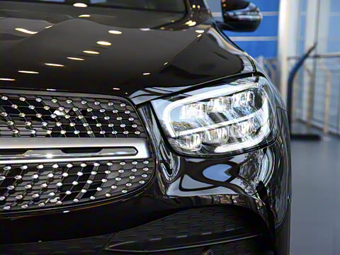 2022�� GLC 300 L 4MATIC ������