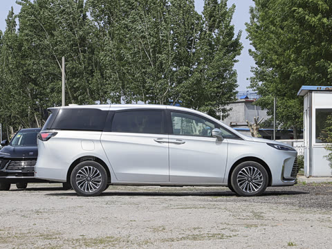 2025�� ½�� ������ 7��