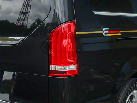 2024�� V 260 L �۷��