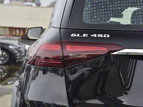 2025�� �Ŀ� GLE 450 4MATIC ������