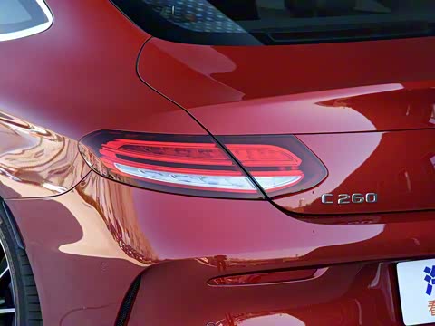 2019�� C 260 4MATIC ���ܳ�