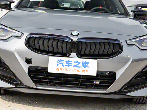 2025�� M240i xDrive