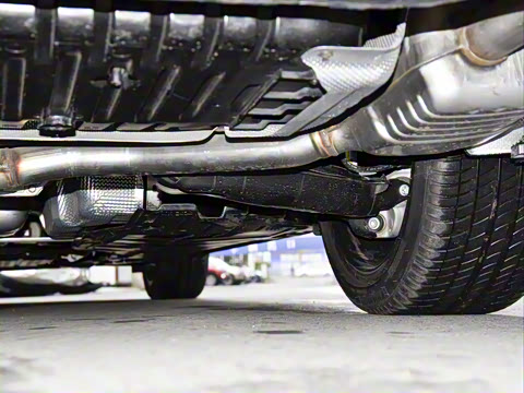 2021�� �Ŀ� E 300 �˶���