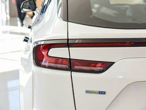 2022�� EcoBoost 245 �˶���