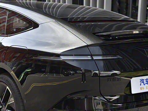 2025�� Ultra���������