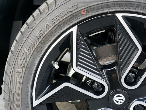 2021�� L400 4��