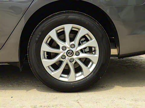 2024�� �Ŀ��� ���� 1.6XE CVT���ʰ�