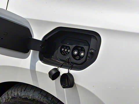 2025�� 610km �����콢��