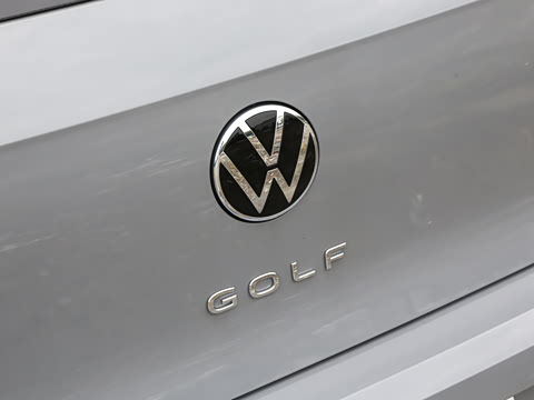 2025�� �Ŀ�� 300TSI R-Line