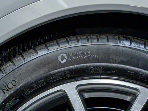 2025�� Cayenne 3.0T ���ΰ�