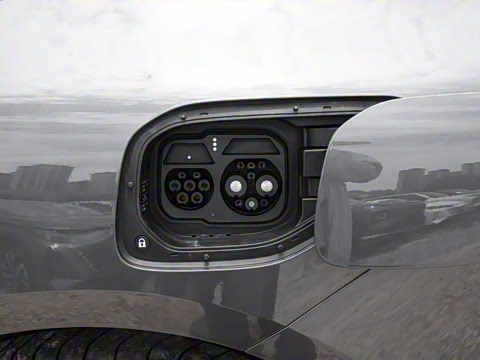 2025�� �Ŀ� Max���̰�