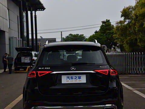 2023�� GLE 450 4MATIC ������