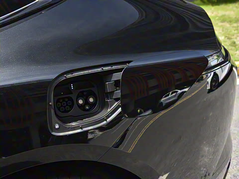 2025�� Ultra���������