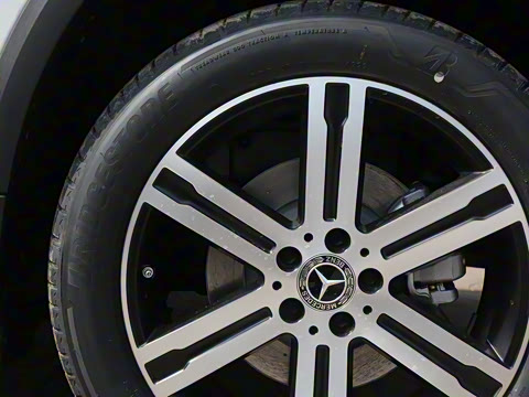 2023�� GLA 220 4MATIC