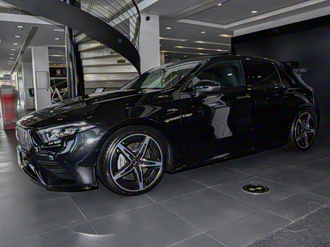 2025�� �Ŀ� AMG A 35 4MATIC