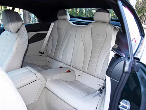 【图】宝马8系 2022款 840i 敞篷轿跑车 m运动套装报价_图片_宝马