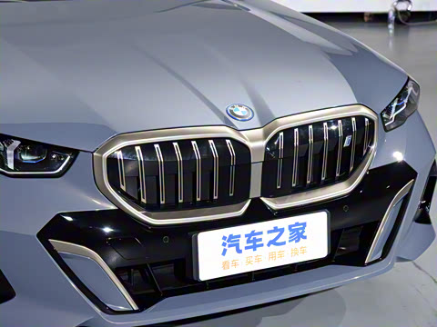 2025�� eDrive 40L M�˶���װ