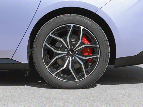 2025�� ���� 550ProѲ����