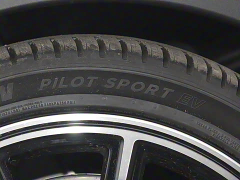 2025�� BRABUS ���ܰ�