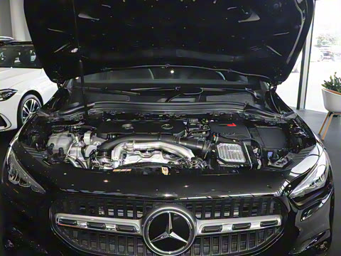 2025�� �Ŀ� GLA 220